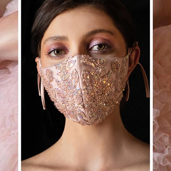 Andrea&Leo Couture Masks - Picture 2 of 2